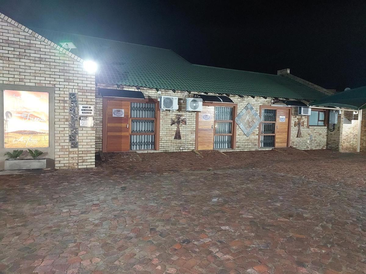 Twins Guest House Astoni Vanderbijlpark Exterior foto