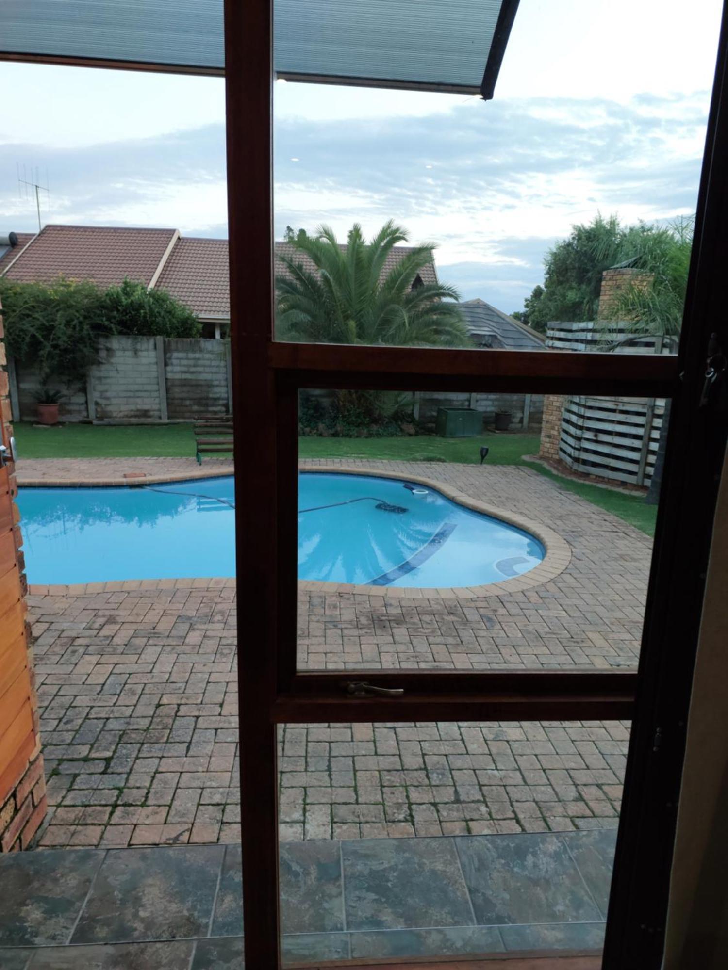 Twins Guest House Astoni Vanderbijlpark Zimmer foto