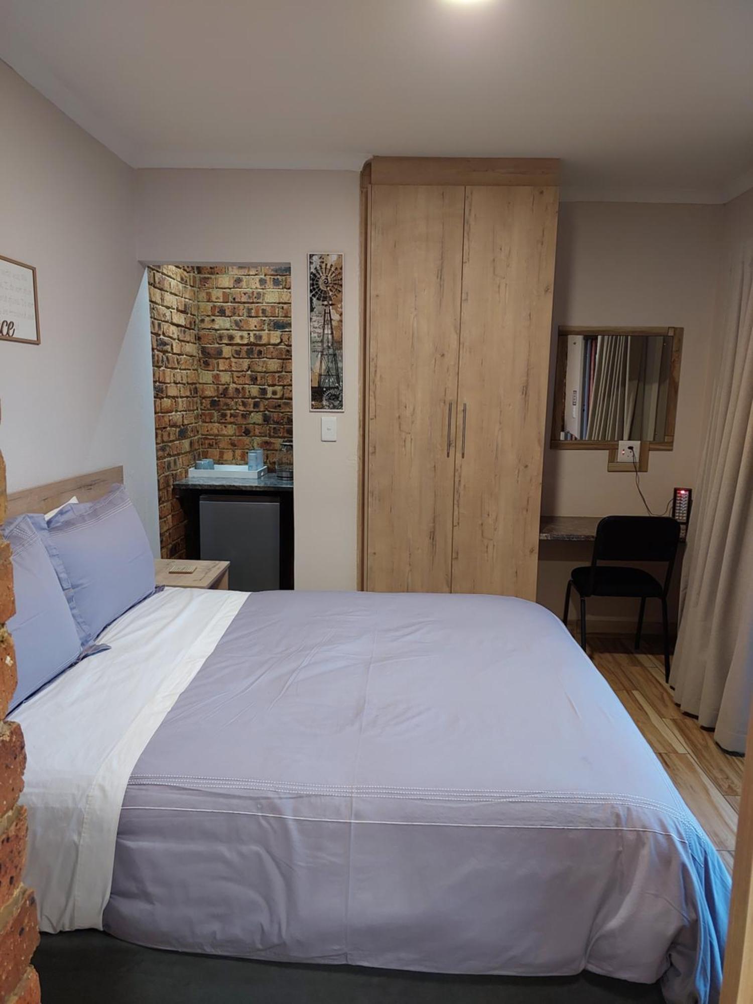 Twins Guest House Astoni Vanderbijlpark Zimmer foto